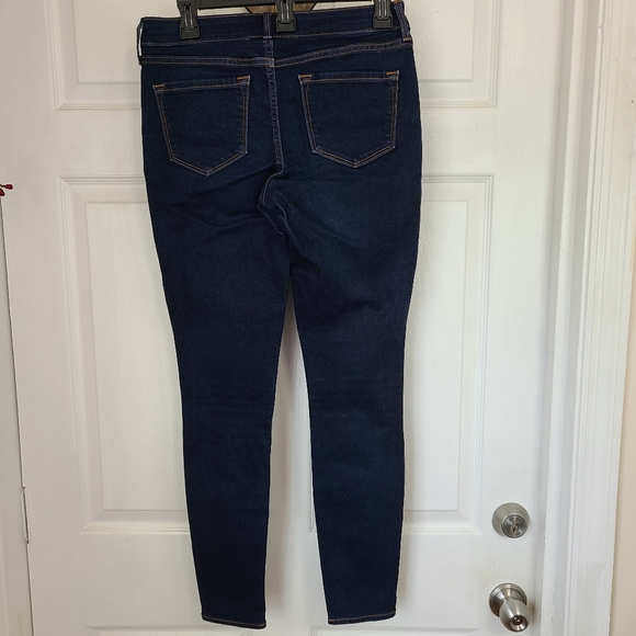 (749) Old Navy Woman's Rockstar Skinny Mid-Rise Denim Jeans, Size: 4 Color: Blue - Picture 16 of 16